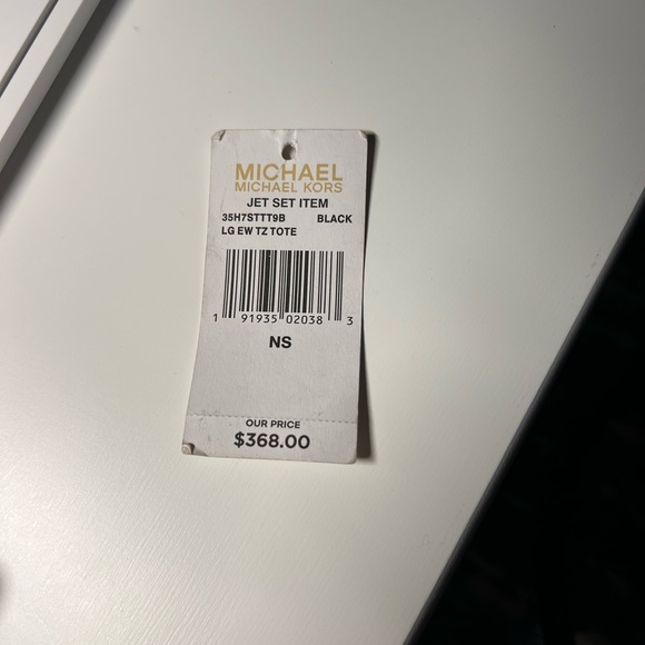 Michael Kors Purse - Picture 5 of 5